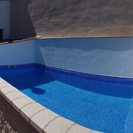 Valsain Con Piscina Y Patio Privado Piscina Abierta Сasa de vacaciones La Pradera de Navalhorno
