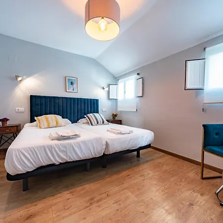 Valsain Con Piscina Y Patio Privado Piscina Abierta * La Pradera de Navalhorno