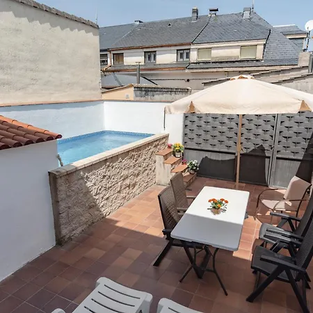 Valsain Con Piscina Y Patio Privado Piscina Abierta Сasa de vacaciones