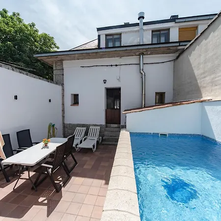Casa vacanze Valsain La Pradera de Navalhorno